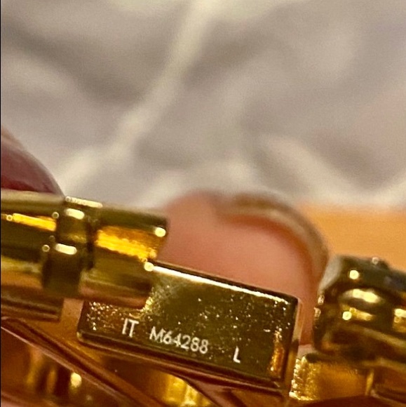 **SOLD**❤️Louis Vuitton Louise Earrings ❤️ - Picture 6 of 7